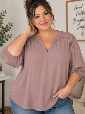 Torrid Harper Mauve Light Brown V-Neck 3/4 Sleeve Blouse Size 2